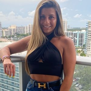 Meet your Posher, Elena